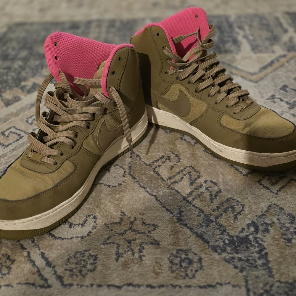 Nike Air Force 1 - Picture 3 of 6